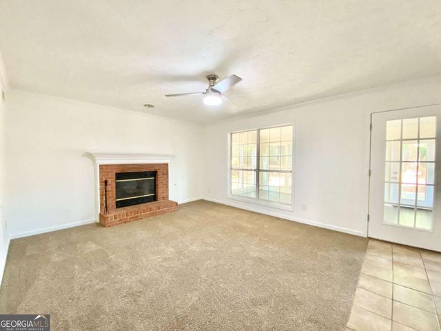 640 Suwanee Lakes Circle, Suwanee, GA 30024