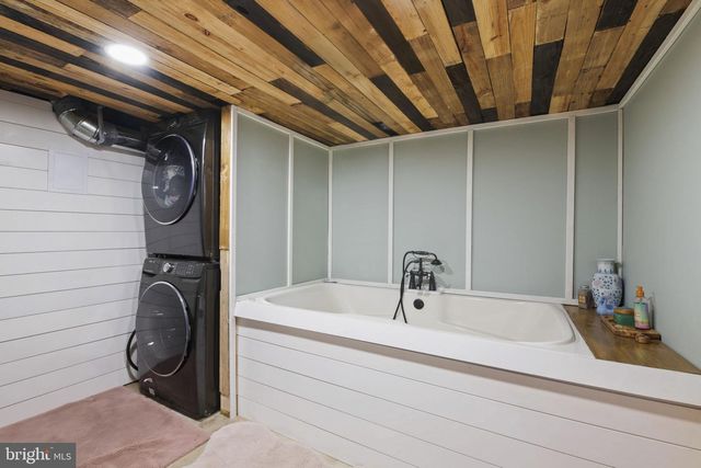 758 BANKERT RD, Hanover, PA 17331