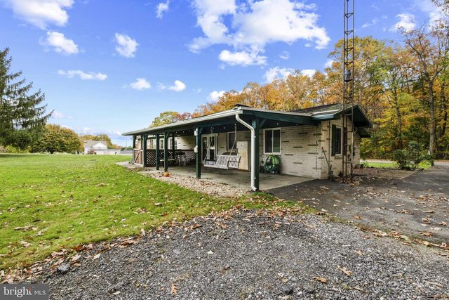 758 BANKERT RD, Hanover, PA 17331