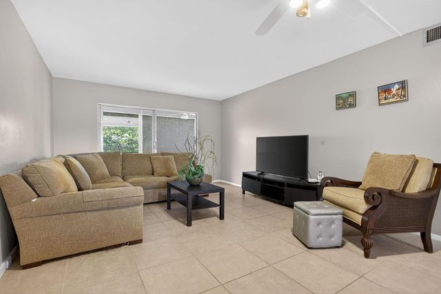 2003 Granada Drive L4, Coconut Creek, FL 33066