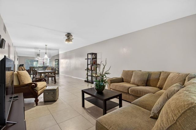 2003 Granada Drive L4, Coconut Creek, FL 33066