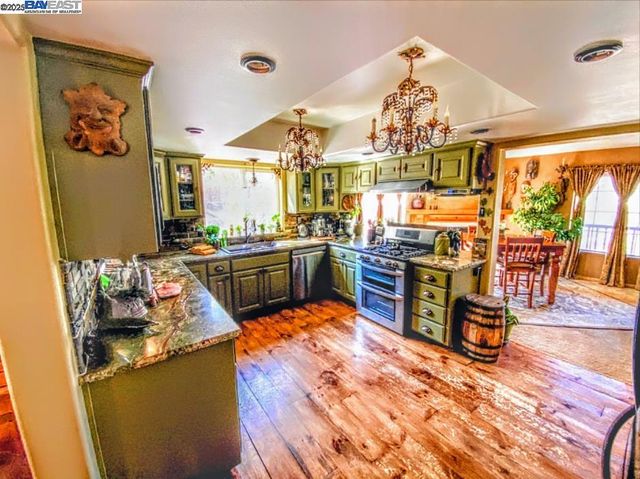 31733 Lake Meadow Rd, Acton, CA 93510