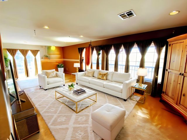 31733 Lake Meadow Rd, Acton, CA 93510