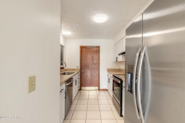 120 Lakewood Village Circle, Daytona Beach, FL 32119