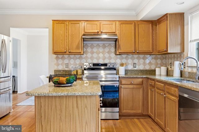 15791 BEAU RIDGE DR, Woodbridge, VA 22193