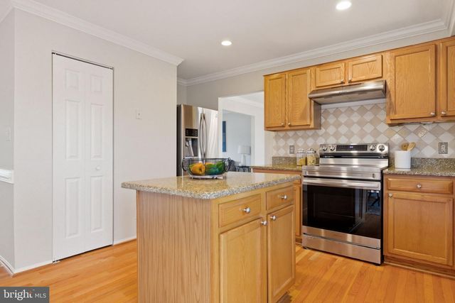 15791 BEAU RIDGE DR, Woodbridge, VA 22193