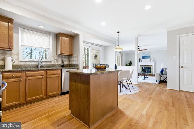 15791 BEAU RIDGE DR, Woodbridge, VA 22193