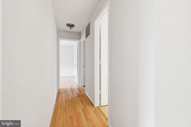 15791 BEAU RIDGE DR, Woodbridge, VA 22193