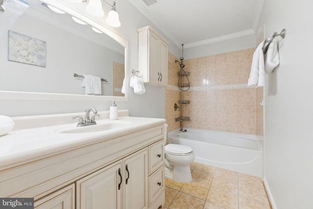 15791 BEAU RIDGE DR, Woodbridge, VA 22193