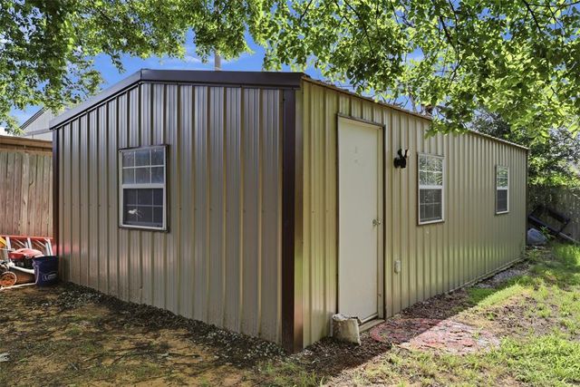 1805 Serenade Drive, Midwest City, OK 73130