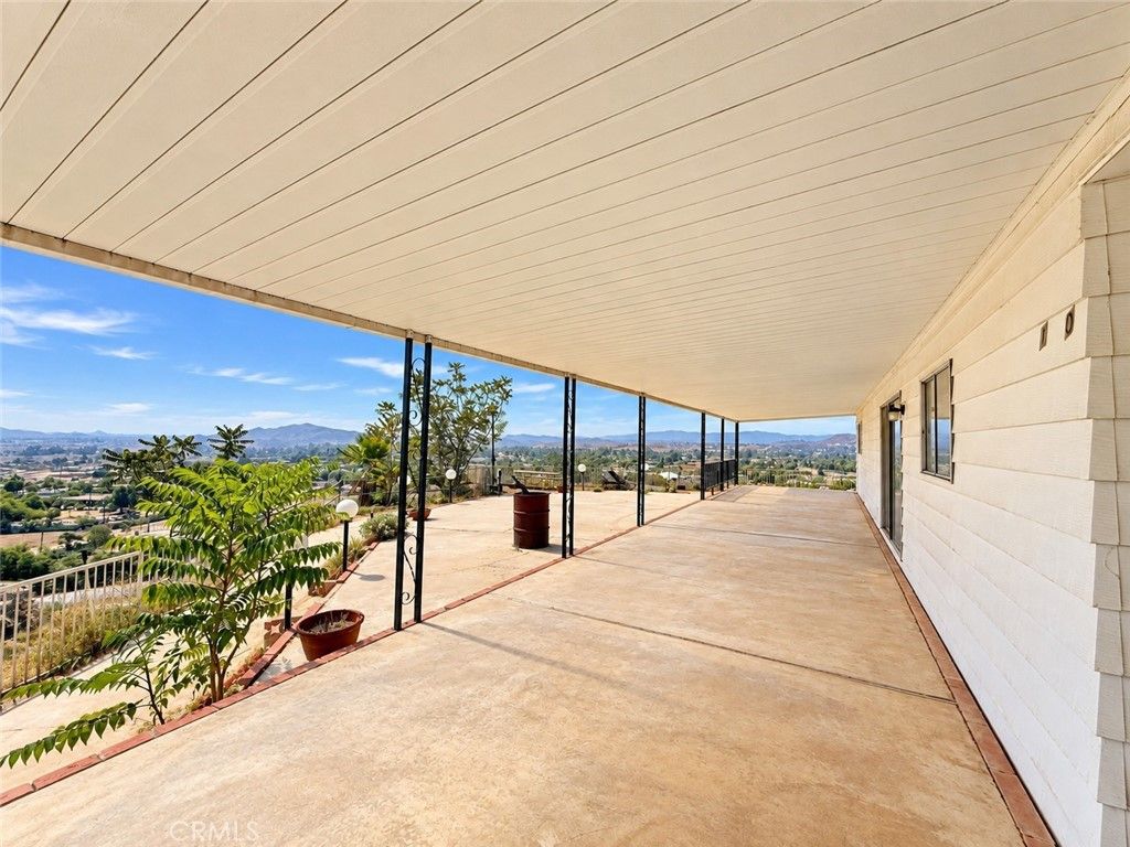 1020 Clayton, Perris, CA 92570 — photo 4