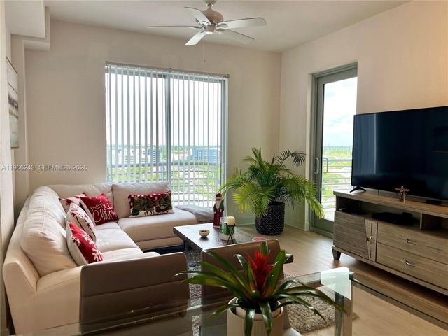 1830 Radius Drive 1203, Hollywood, FL 33020