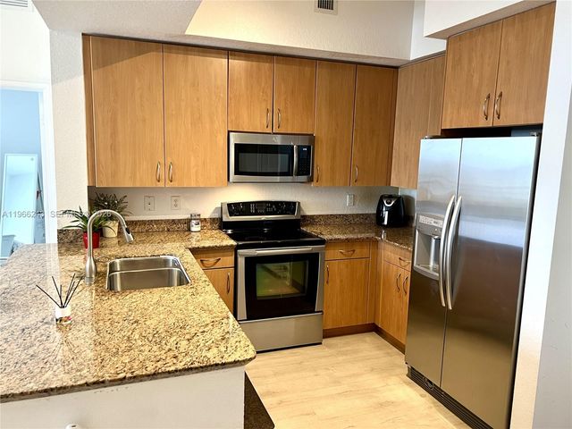 1830 Radius Drive 1203, Hollywood, FL 33020