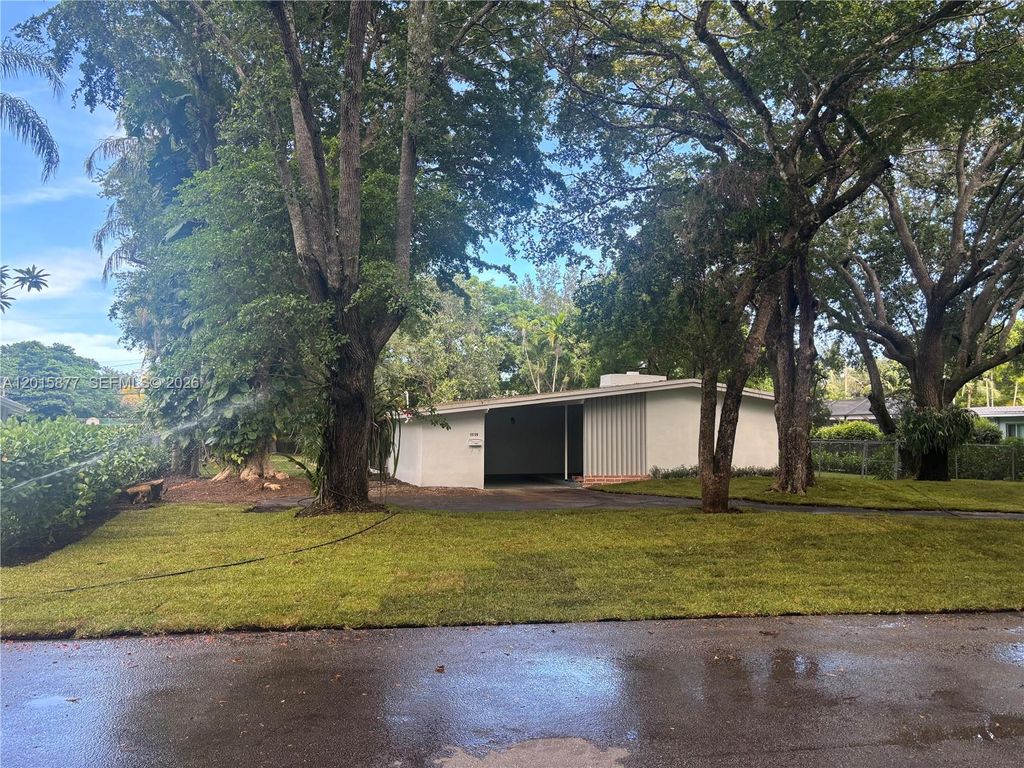 12725 SW 80th Avenue, Pinecrest, FL 33156