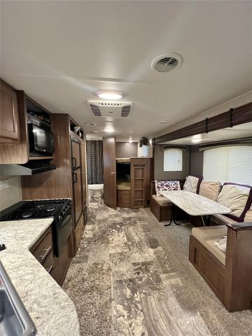 130 County Road 302, Alvin, TX 77511
