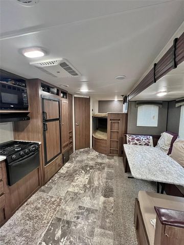 130 County Road 302, Alvin, TX 77511