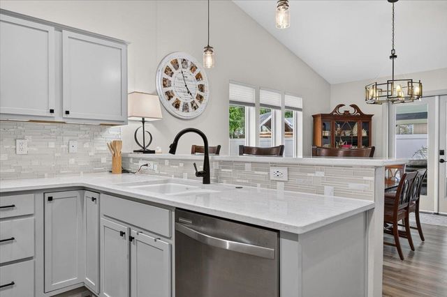 13512 E BOONE Ave, Spokane Valley, WA 99216