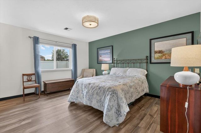 13512 E BOONE Ave, Spokane Valley, WA 99216