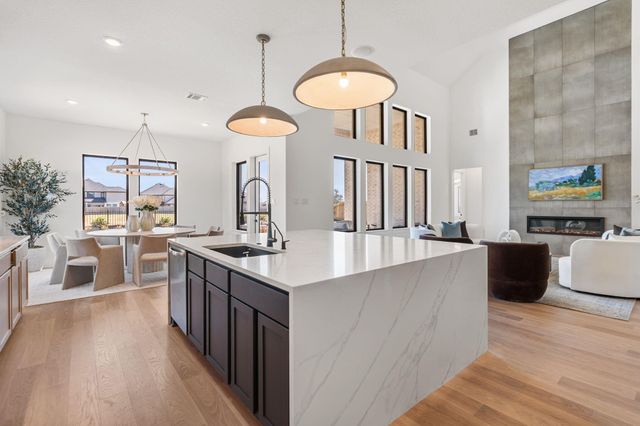 2304 Friendswood Trail, Friendswood, TX 77546