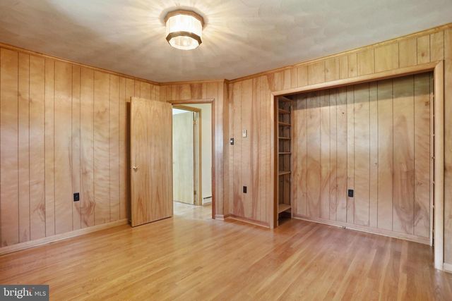 206 DOGWOOD RD, Winchester, VA 22602