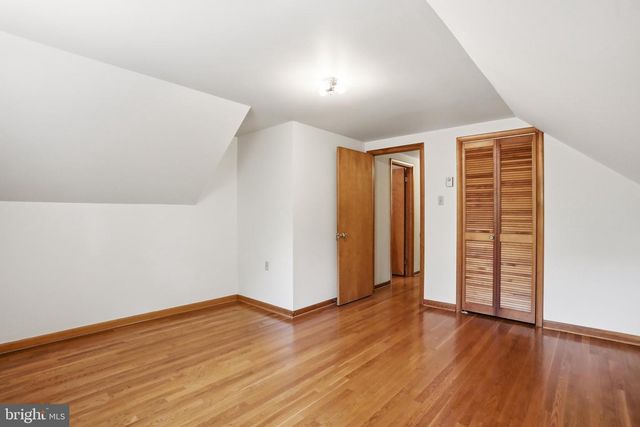 206 DOGWOOD RD, Winchester, VA 22602