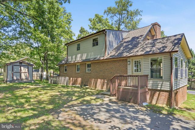 206 DOGWOOD RD, Winchester, VA 22602
