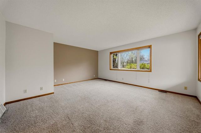1213 Ervin Road, Eau Claire, WI 54703