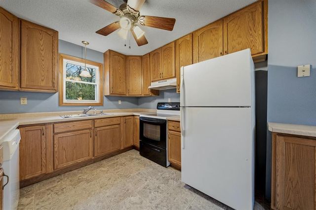 1213 Ervin Road, Eau Claire, WI 54703