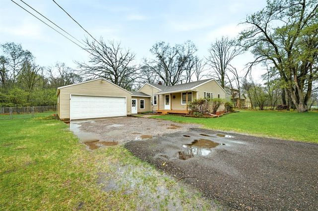 1213 Ervin Road, Eau Claire, WI 54703