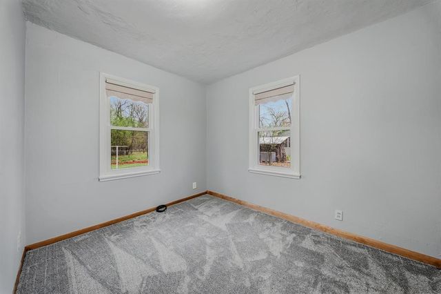 1213 Ervin Road, Eau Claire, WI 54703