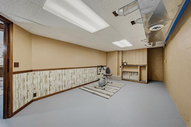 1213 Ervin Road, Eau Claire, WI 54703