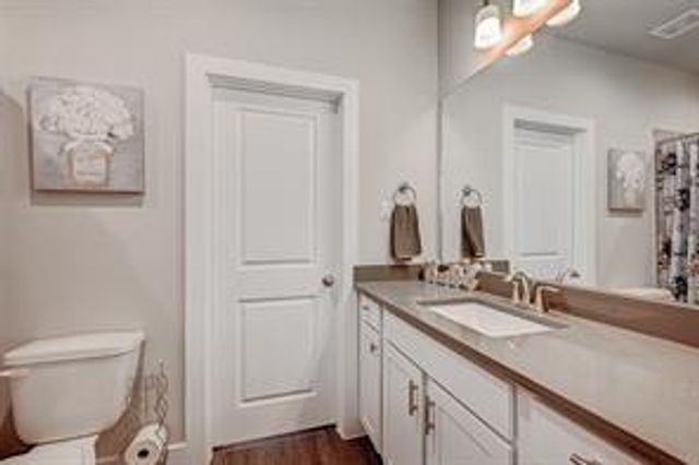 9015 Lonestar Creekbend Lane, Houston, TX 77080