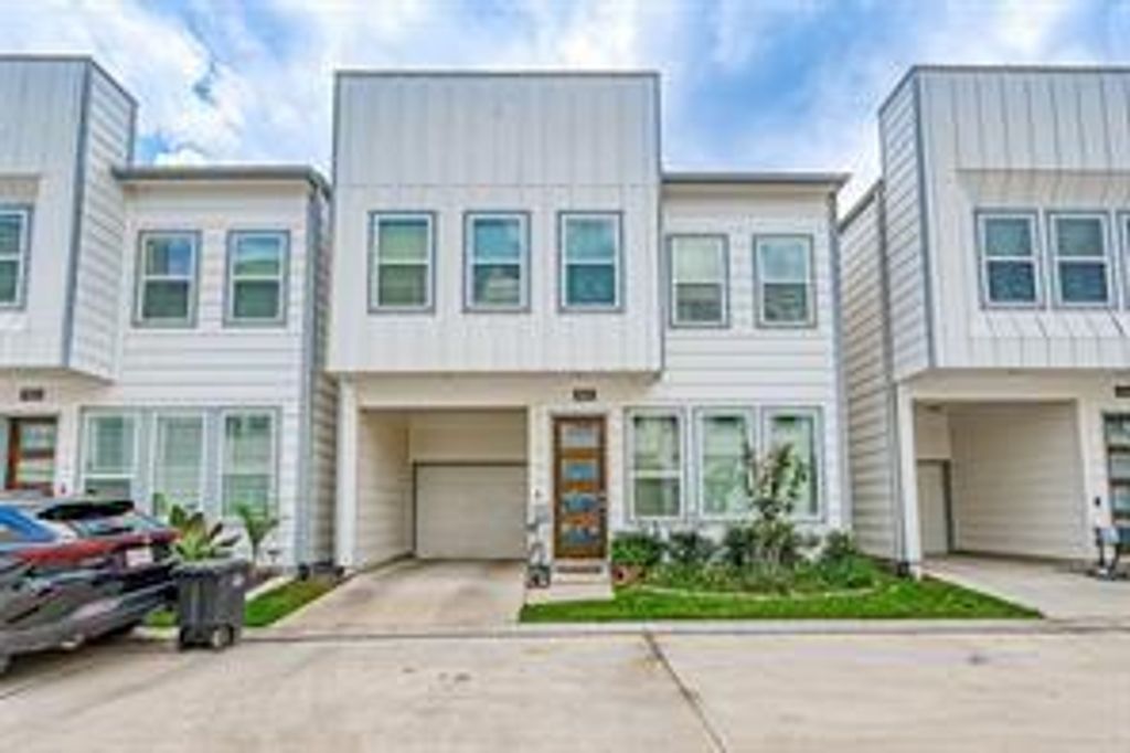 9015 Lonestar Creekbend Lane, Houston, TX 77080