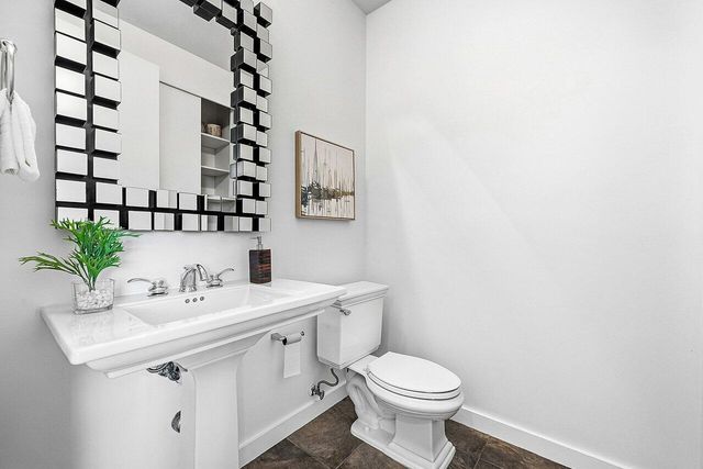 365 SE 6th Avenue 403, Delray Beach, FL 33483