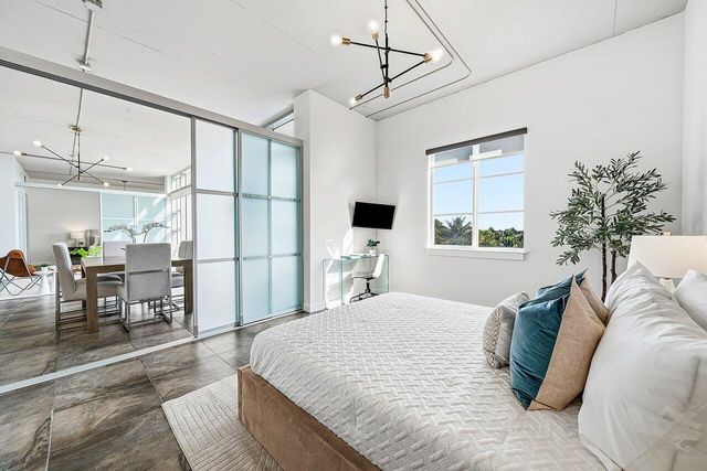 365 SE 6th Avenue 403, Delray Beach, FL 33483