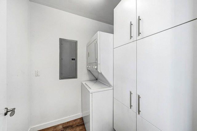 365 SE 6th Avenue 403, Delray Beach, FL 33483