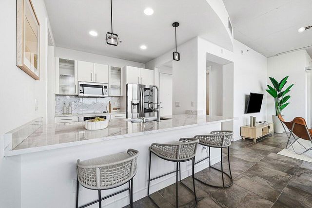 365 SE 6th Avenue 403, Delray Beach, FL 33483