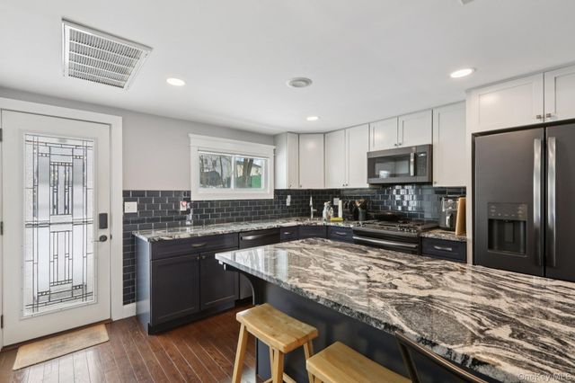 18 Lake Road, Stony Point, NY 10980