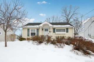 18 Lake Road, Stony Point, NY 10980