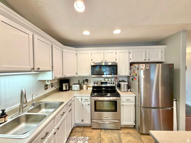 1146 E 230 S, Payson, UT 84651