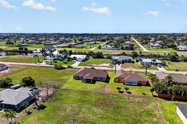 2521 NW 6th TER, Cape Coral, FL 33993