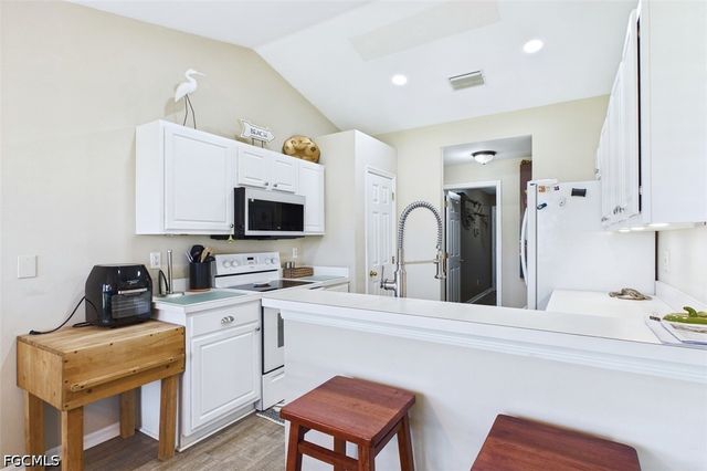 2521 NW 6th TER, Cape Coral, FL 33993