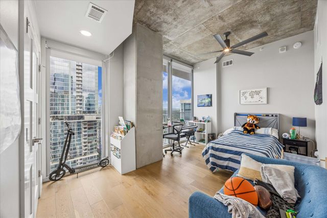 360 Nueces ST 3702, Austin, TX 78701