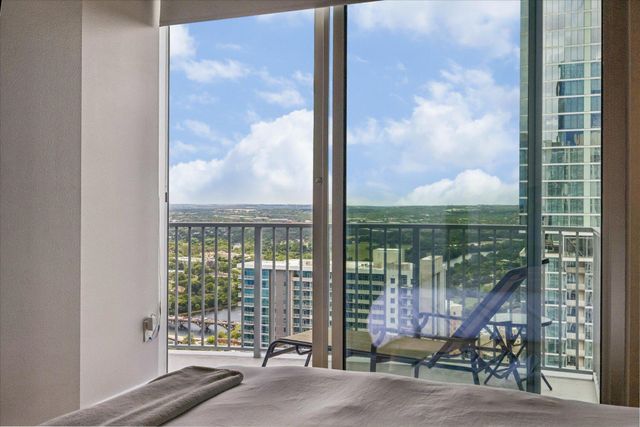 360 Nueces ST 3702, Austin, TX 78701