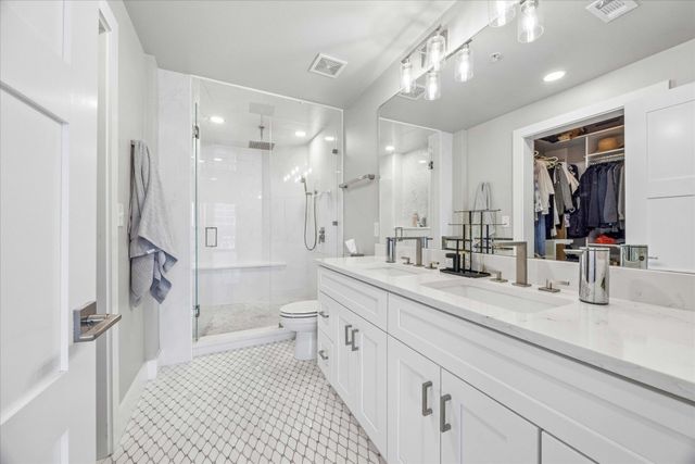 360 Nueces ST 3702, Austin, TX 78701