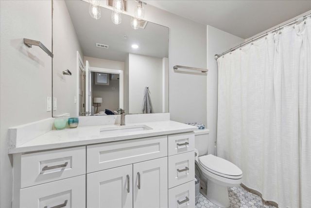 360 Nueces ST 3702, Austin, TX 78701