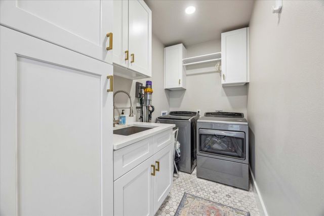 360 Nueces ST 3702, Austin, TX 78701