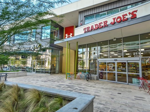 360 Nueces ST 3702, Austin, TX 78701