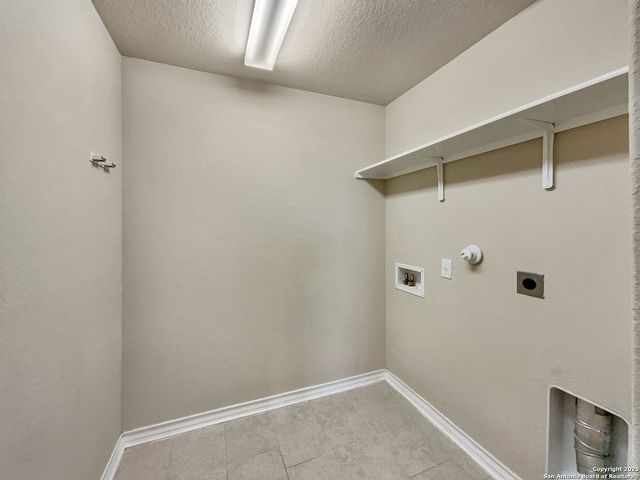 8748 Ironwood, San Antonio, TX 78254