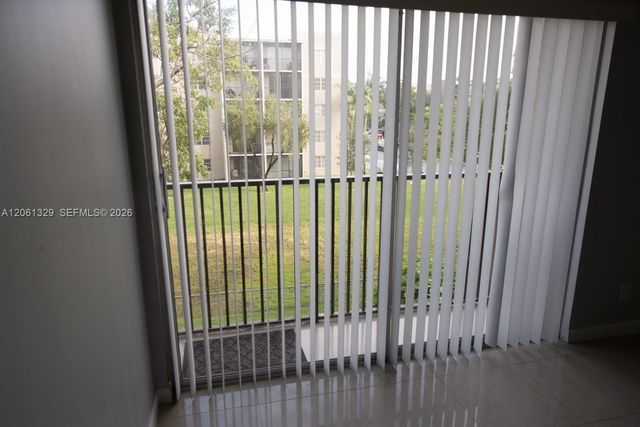 8550 N Sherman Circle 303, Miramar, FL 33025